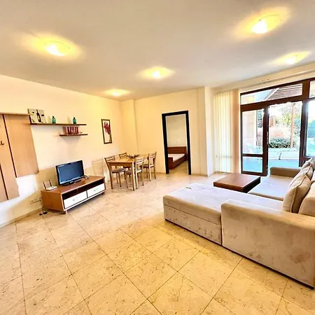 Апартамент Eden Of Garden, Vlas