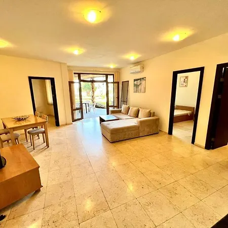 Апартамент Eden Of Garden, Vlas